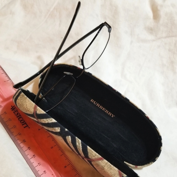 Host Pick 🎉NEW BURBERRY Glass Frames with Case - Picture 8 of 9